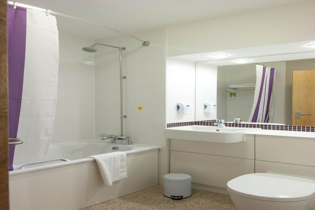 Premier Inn Kendal Central 外观 照片